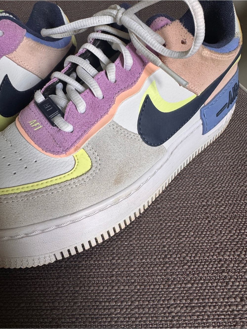 Nike Women’s Air Force 1 Shadow Sneakers - Picture 7 of 8